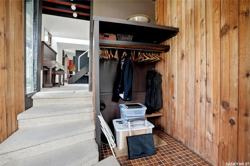 160 Leopold Crescent Regina SK S4T 6N6