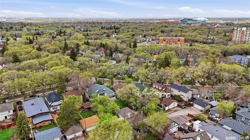 160 Leopold Crescent Regina SK S4T 6N6