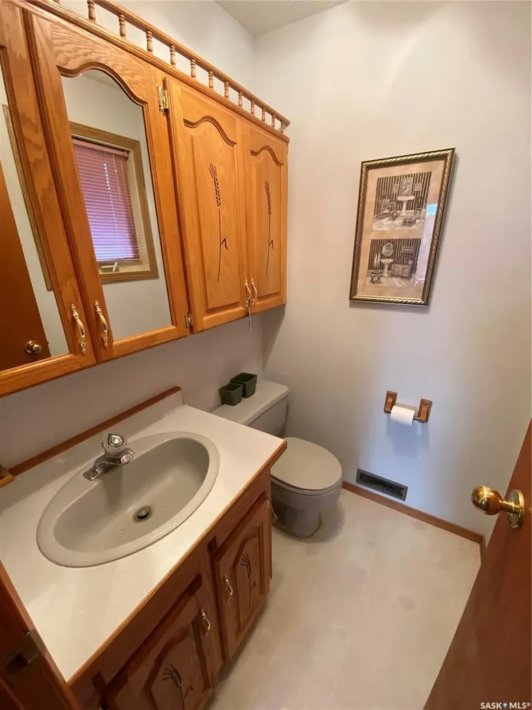 19 Bull Crescent Yorkton SK S3N 3Y5