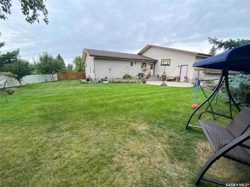 19 Bull Crescent Yorkton SK S3N 3Y5