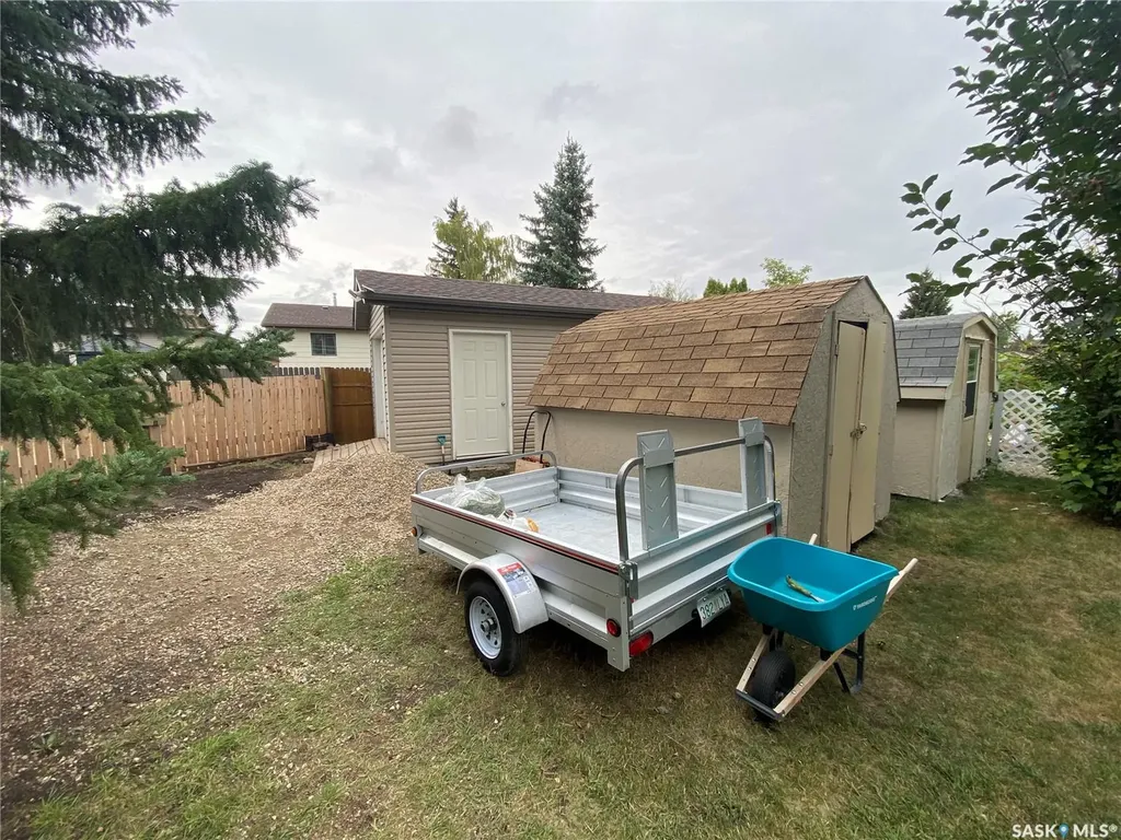 19 Bull Crescent Yorkton SK S3N 3Y5