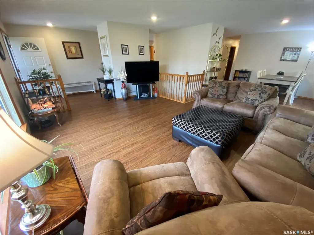 19 Bull Crescent Yorkton SK S3N 3Y5