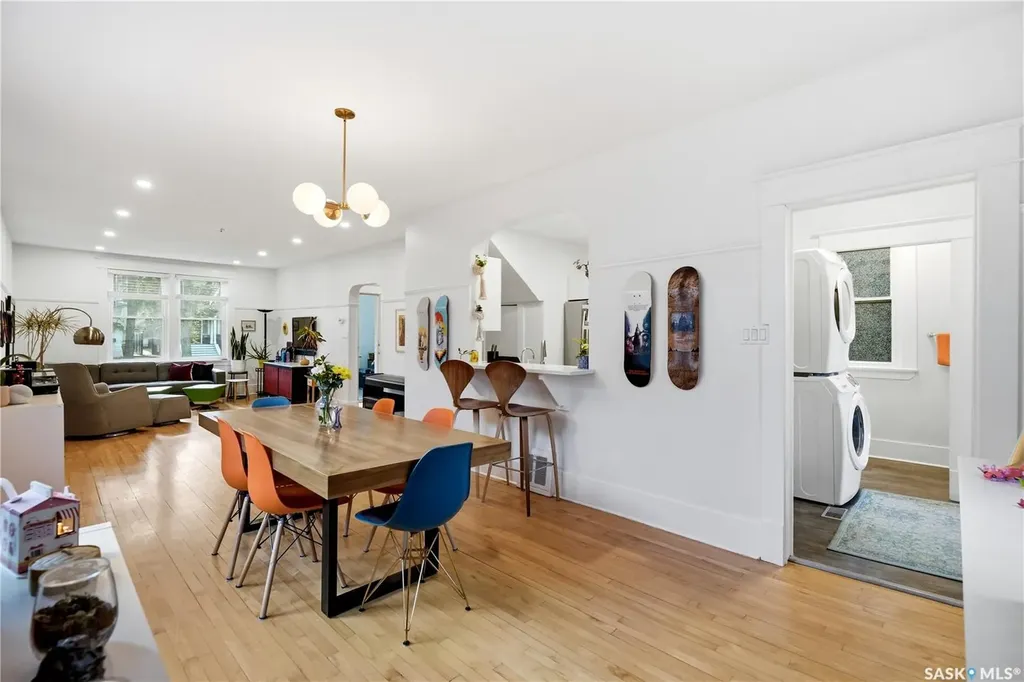 2035 Elphinstone Street Regina SK S4T 3N5