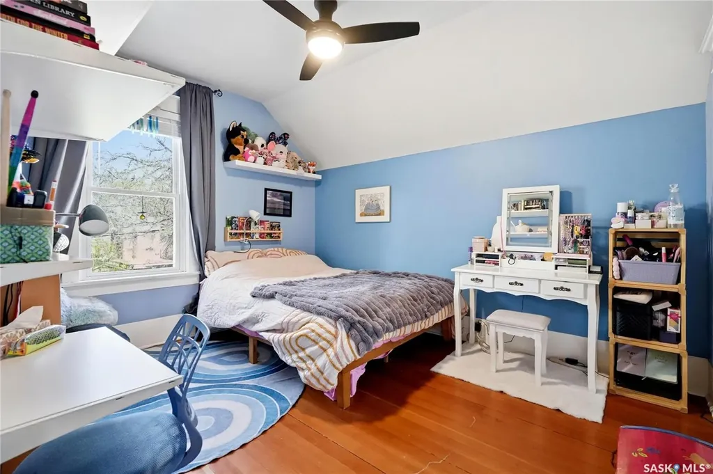 2035 Elphinstone Street Regina SK S4T 3N5