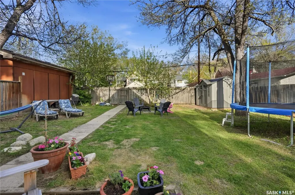 2035 Elphinstone Street Regina SK S4T 3N5