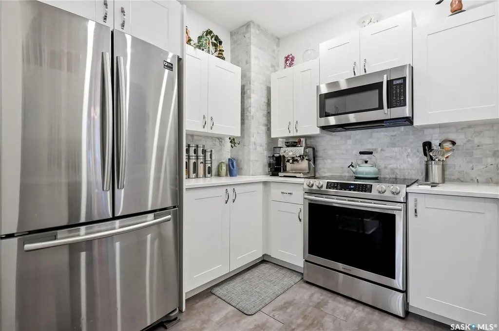 2035 Elphinstone Street Regina SK S4T 3N5