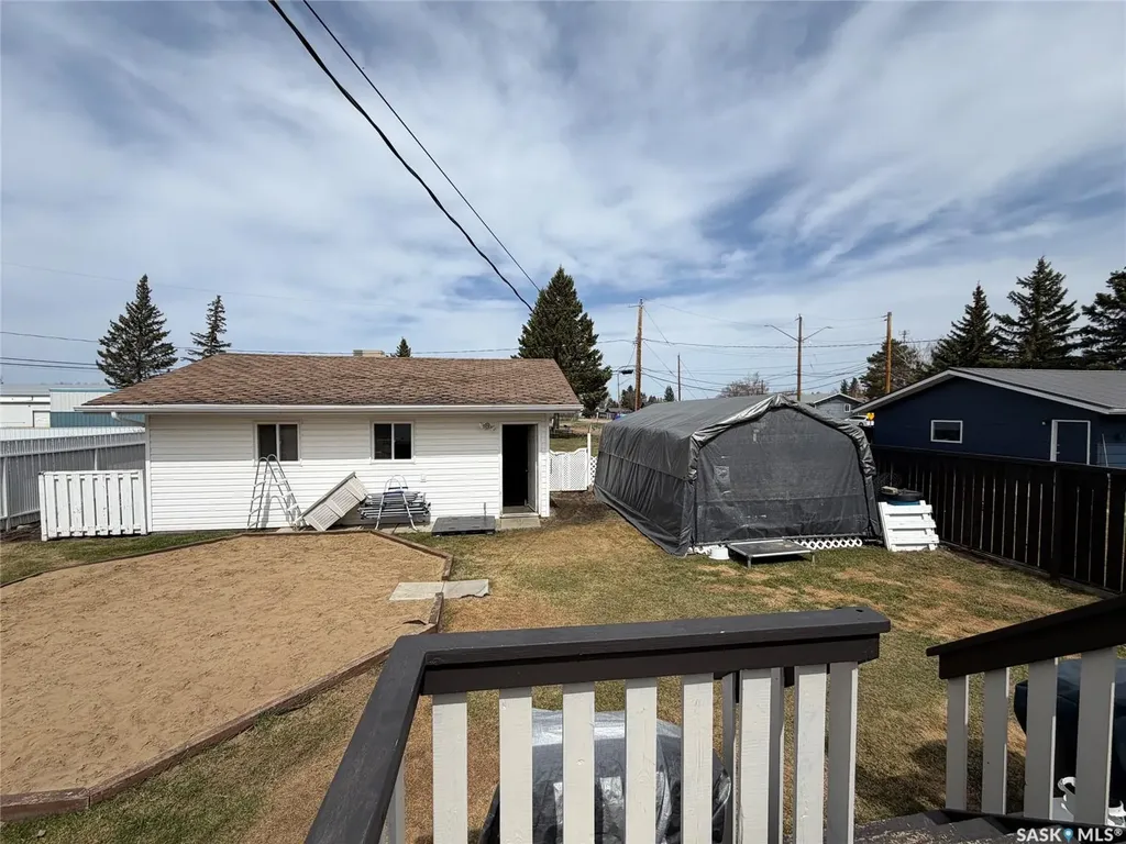 217 4th Avenue E Spiritwood SK S0J 2M0