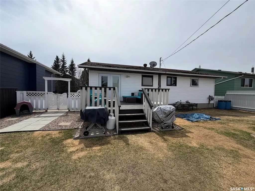 217 4th Avenue E Spiritwood SK S0J 2M0