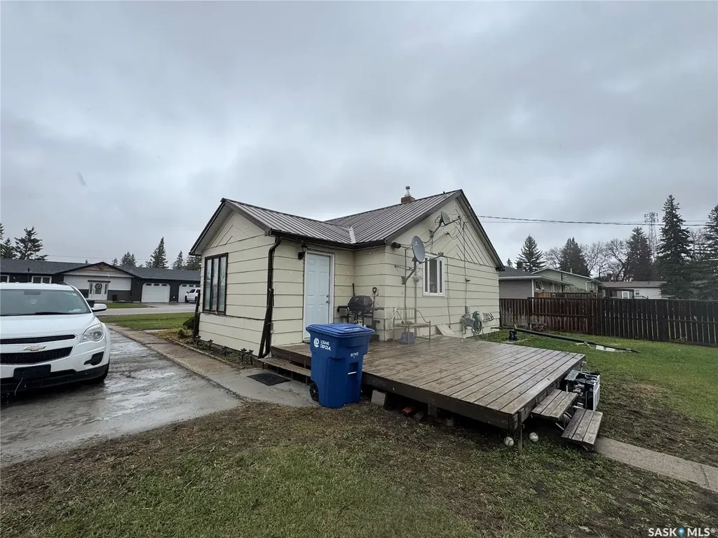 620 2nd Avenue Raymore SK S0A 3J0