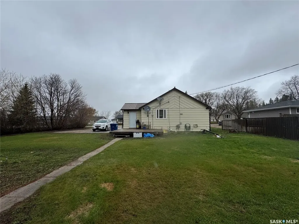620 2nd Avenue Raymore SK S0A 3J0