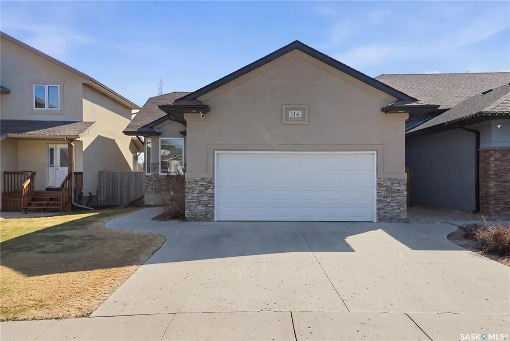 114 Fawcett Crescent Saskatoon SK S7T 0G1