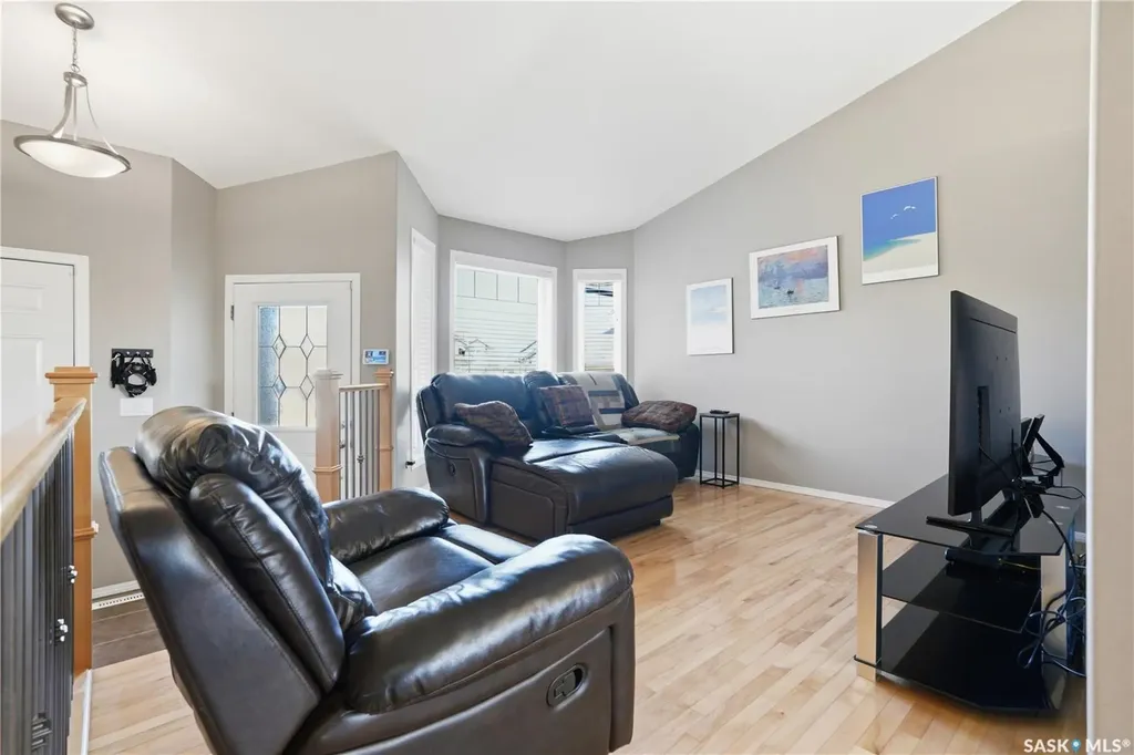 114 Fawcett Crescent Saskatoon SK S7T 0G1