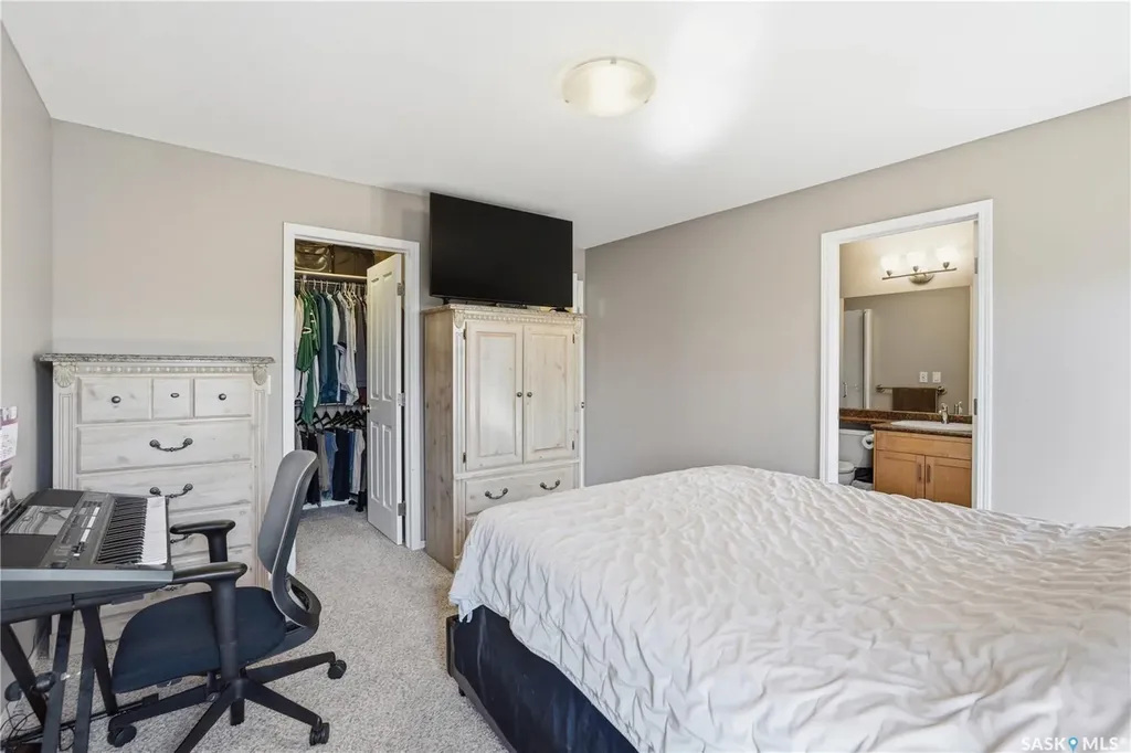 114 Fawcett Crescent Saskatoon SK S7T 0G1