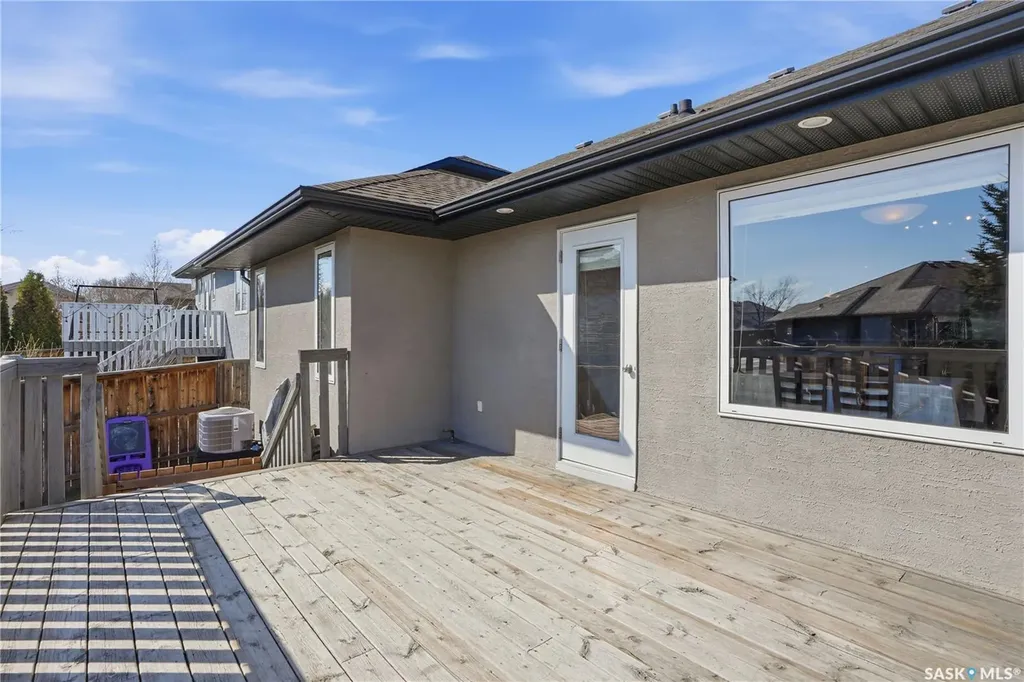 114 Fawcett Crescent Saskatoon SK S7T 0G1