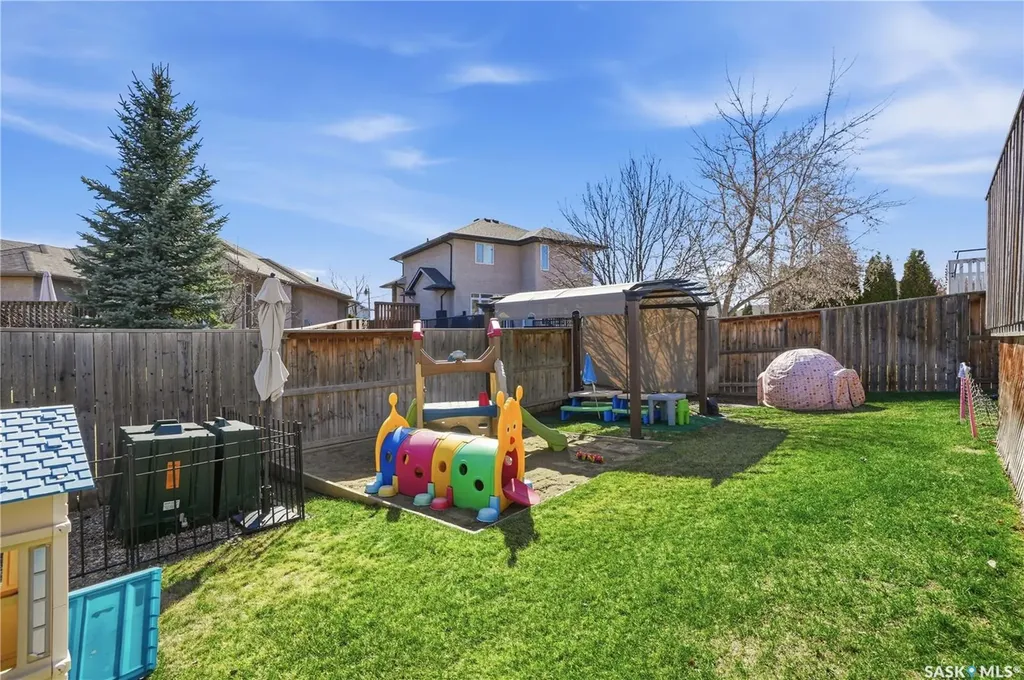 114 Fawcett Crescent Saskatoon SK S7T 0G1