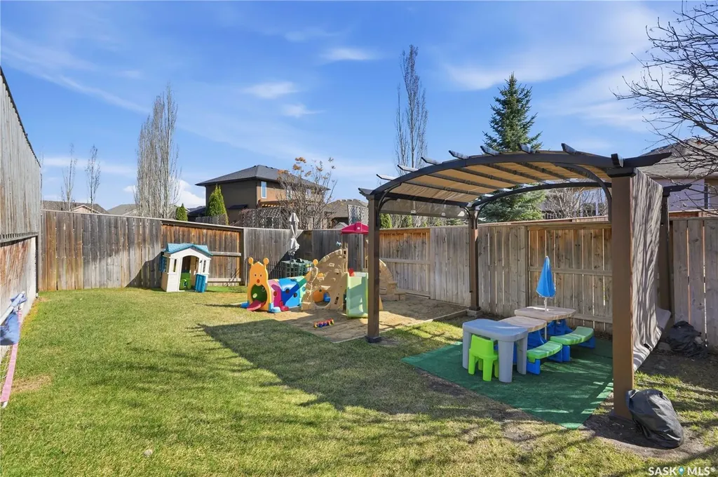 114 Fawcett Crescent Saskatoon SK S7T 0G1