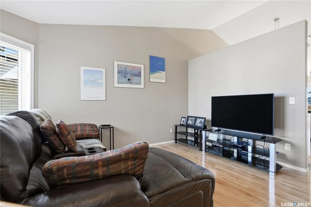 114 Fawcett Crescent Saskatoon SK S7T 0G1