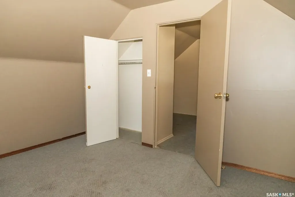 611 Saskatchewan Avenue Kerrobert SK S0L 1R0