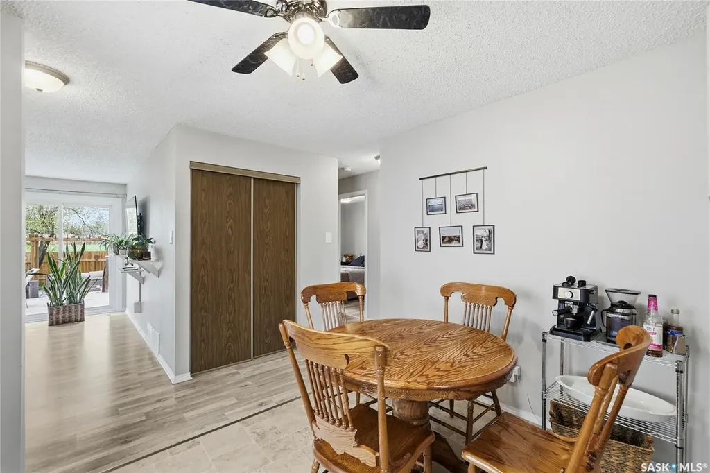 782 Hayworth Crescent N Regina SK S4X 1Y1