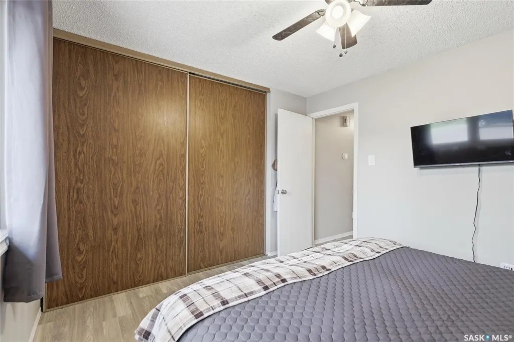 782 Hayworth Crescent N Regina SK S4X 1Y1