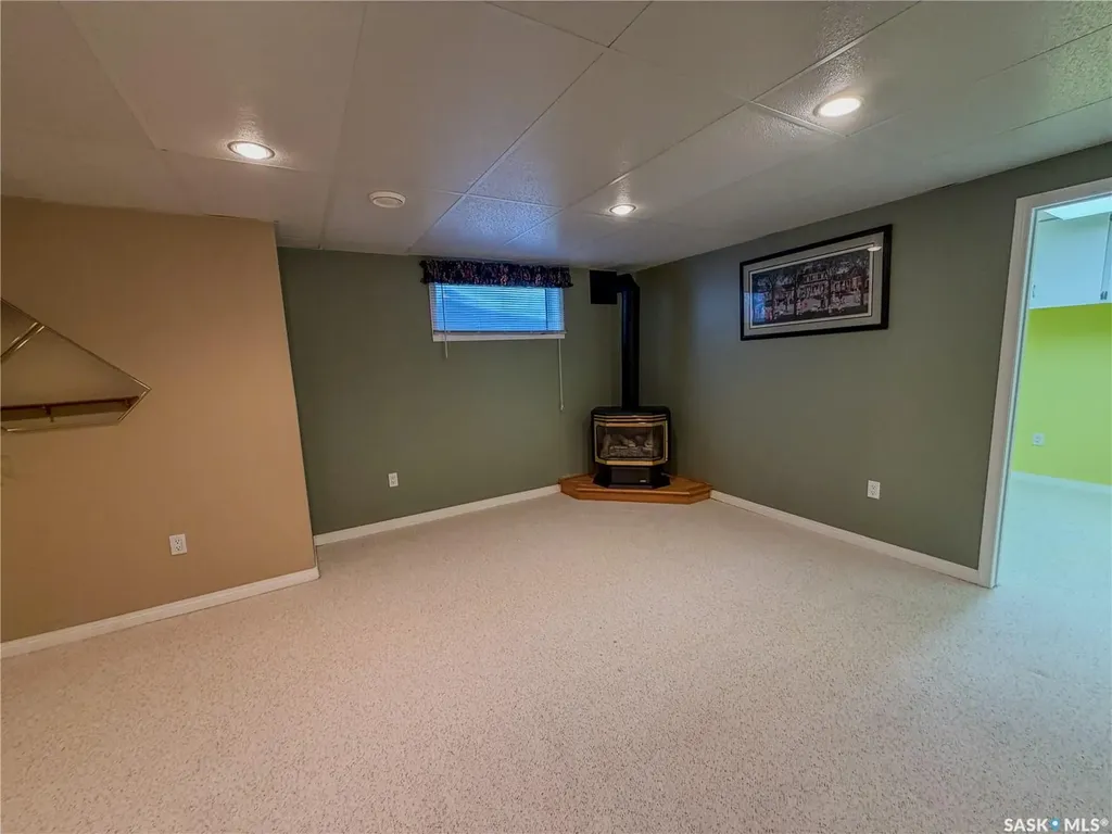 52 Russell Drive Yorkton SK S3N 3W2