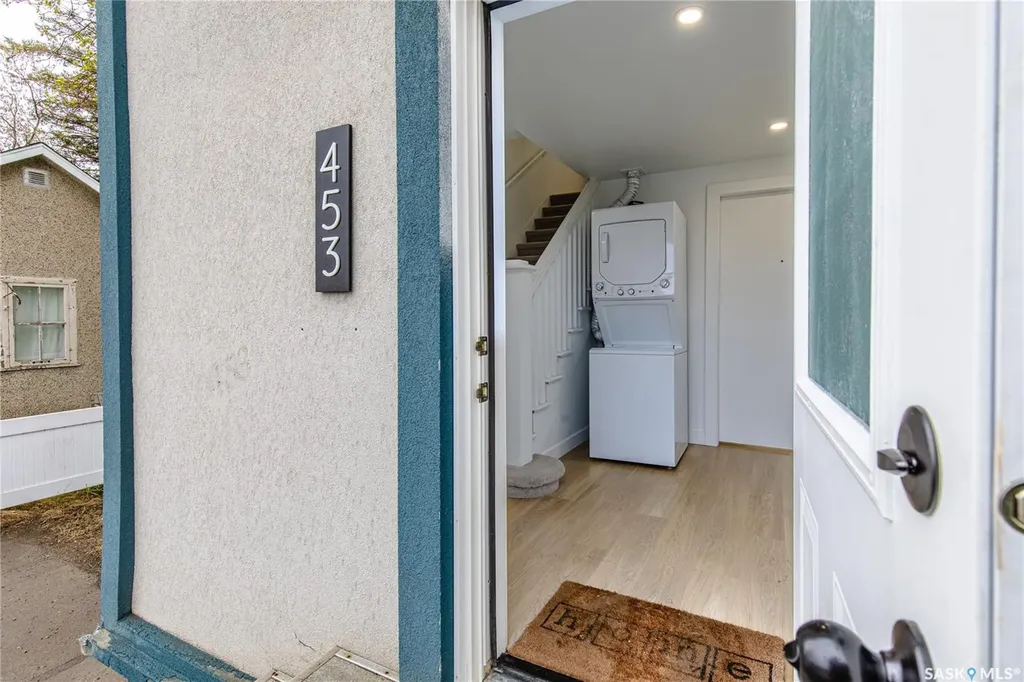 453 Lillooet Street W Moose Jaw SK S6H 4Z4