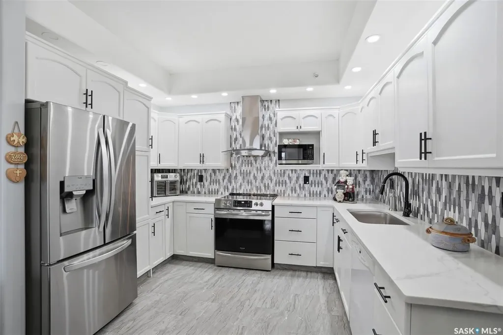 325 Keevil Crescent Saskatoon SK S7N 4R8
