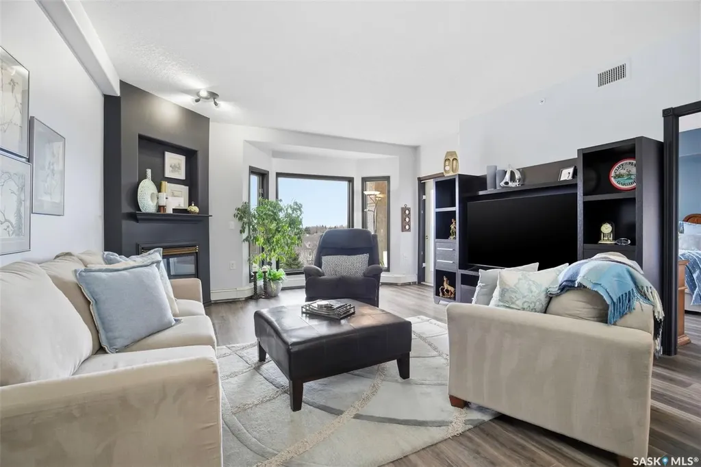 325 Keevil Crescent Saskatoon SK S7N 4R8