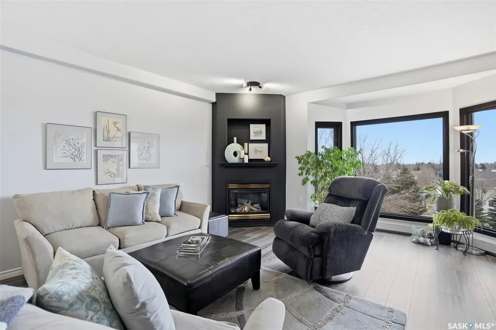 325 Keevil Crescent Saskatoon SK S7N 4R8