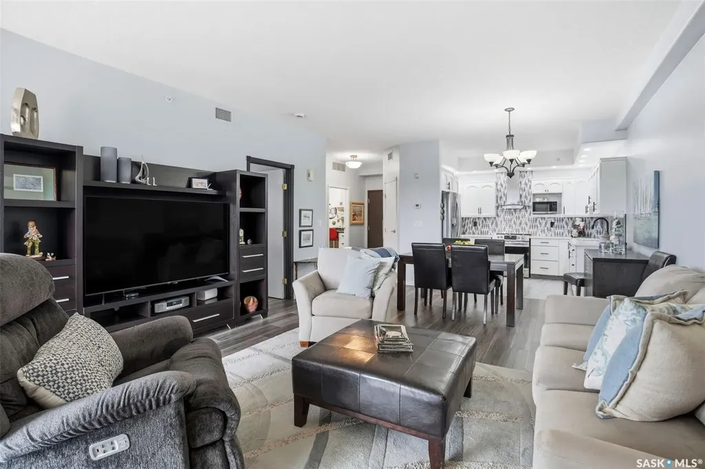 325 Keevil Crescent Saskatoon SK S7N 4R8