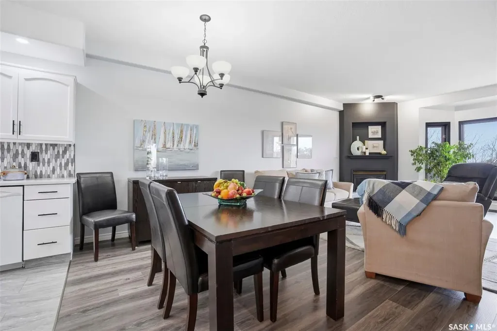 325 Keevil Crescent Saskatoon SK S7N 4R8