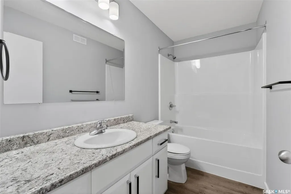 546 21st Street E Prince Albert SK S6V 1M4