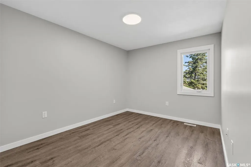 546 21st Street E Prince Albert SK S6V 1M4