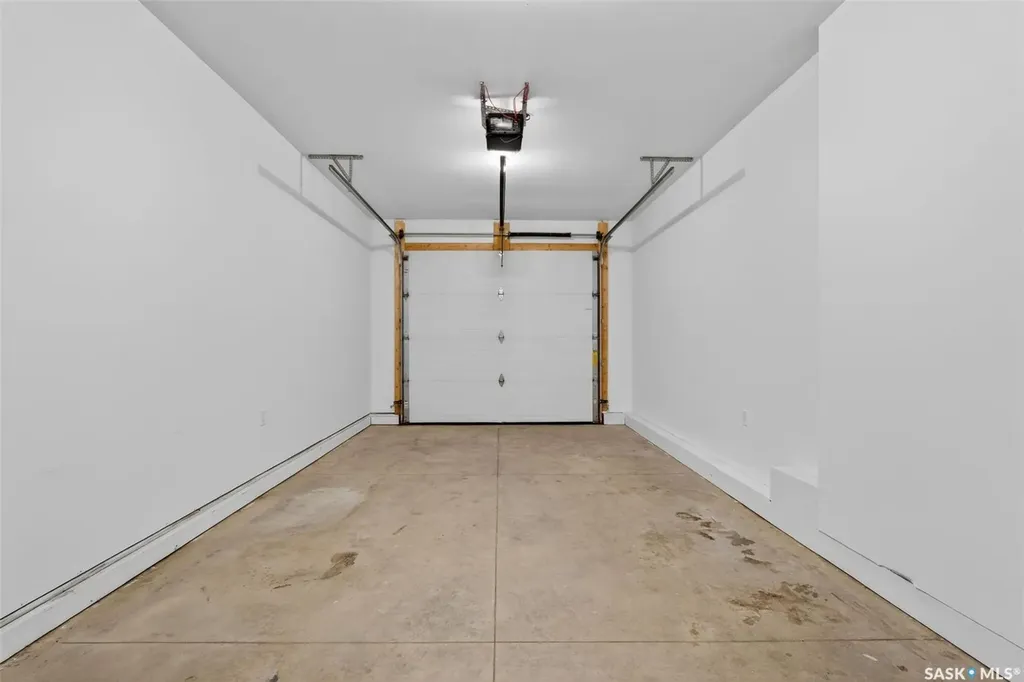 546 21st Street E Prince Albert SK S6V 1M4