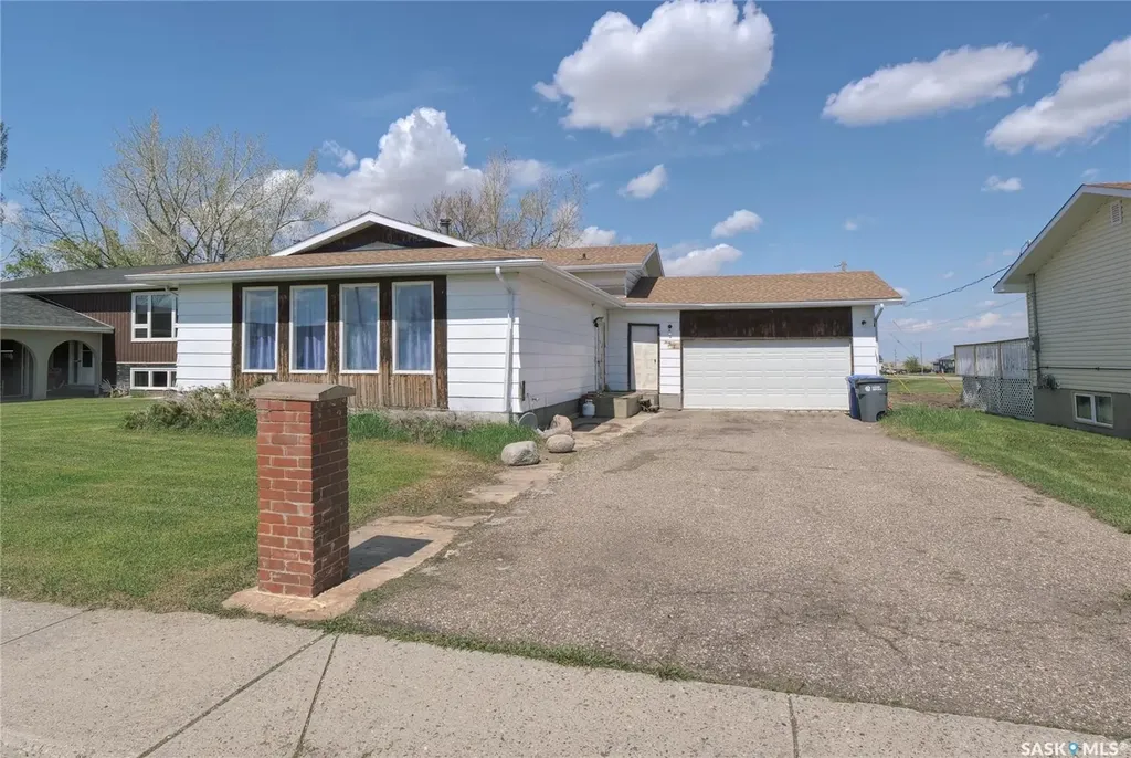 333 Dominion Bay Central Butte SK S0H 0T0