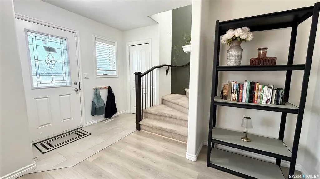 230 Veltkamp Lane Saskatoon SK S7T 0S1