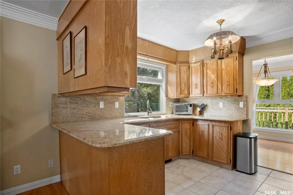 66 Leslie Place Regina SK S4S 6R2