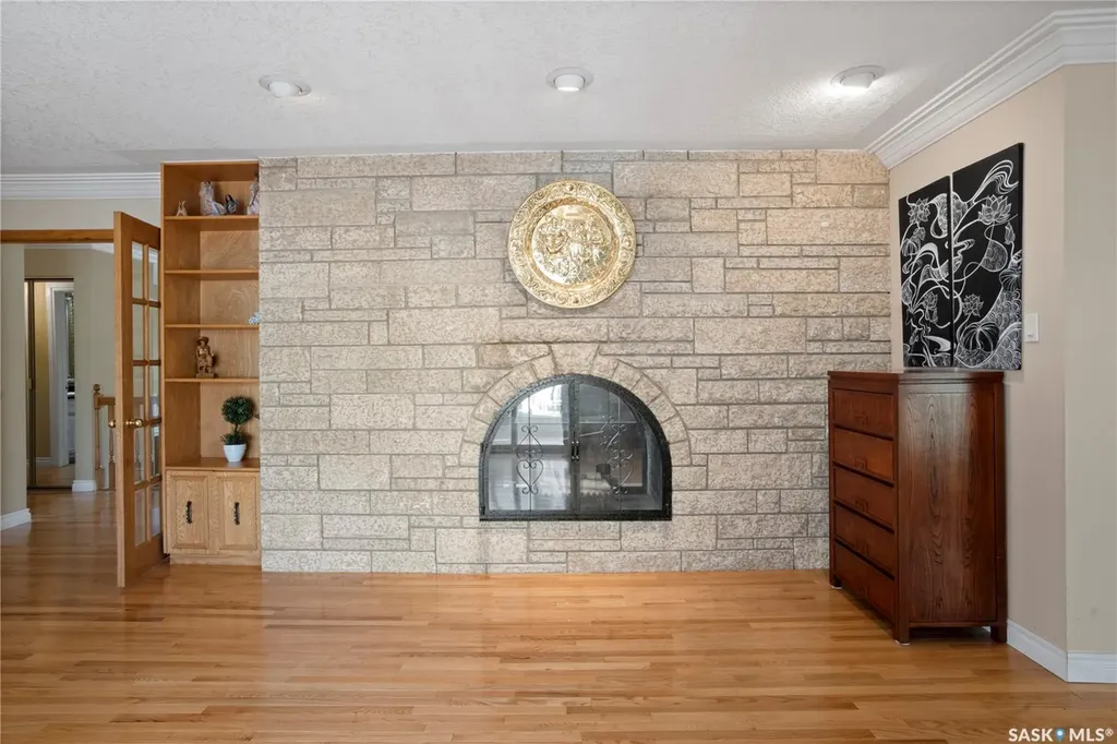66 Leslie Place Regina SK S4S 6R2