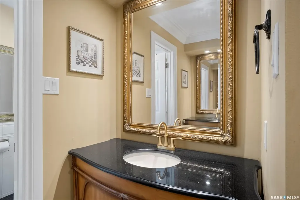 66 Leslie Place Regina SK S4S 6R2