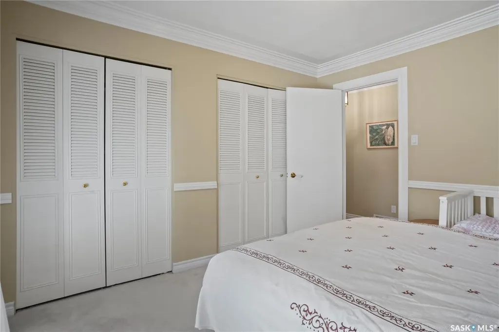 66 Leslie Place Regina SK S4S 6R2