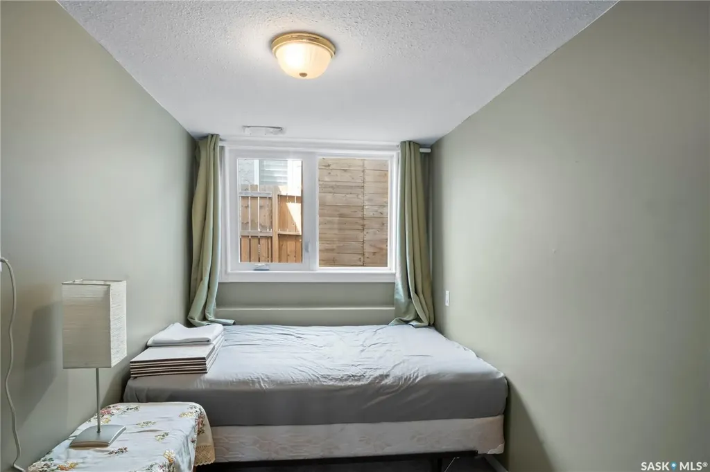 66 Leslie Place Regina SK S4S 6R2