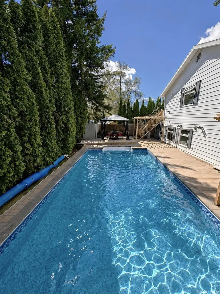 66 Leslie Place Regina SK S4S 6R2