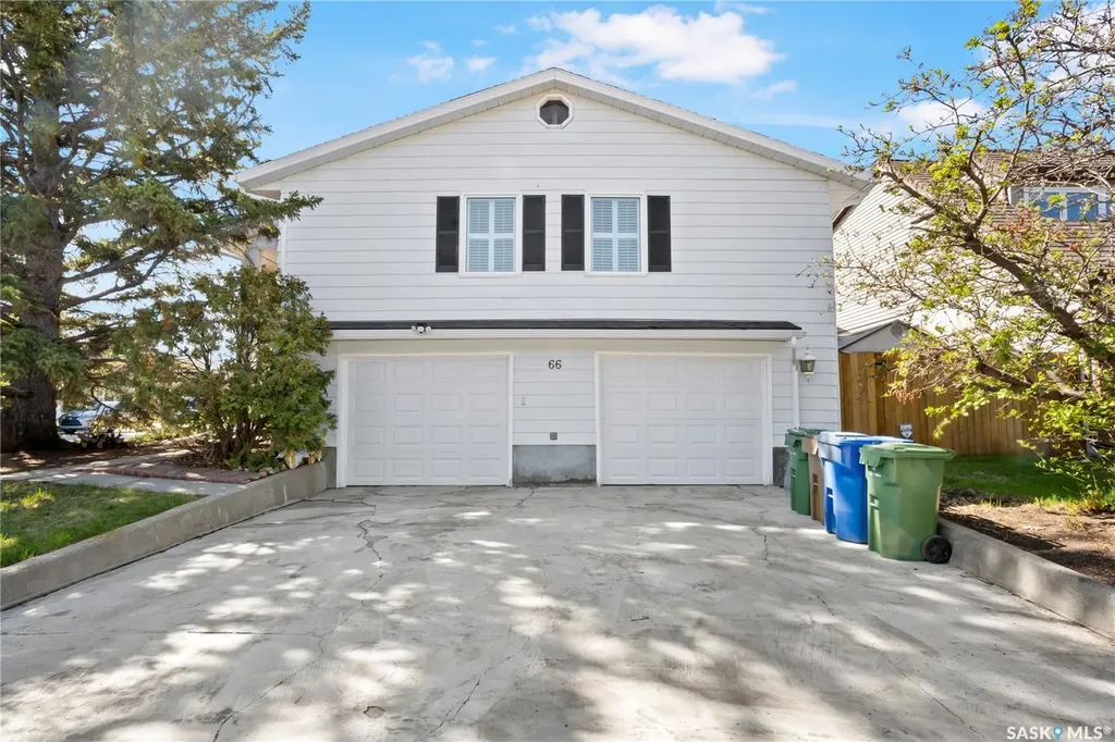 66 Leslie Place Regina SK S4S 6R2