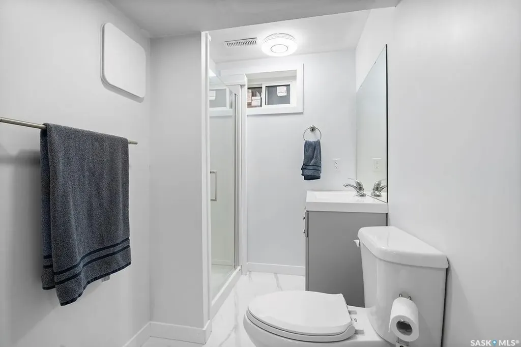 72 Cardinal Crescent Regina SK S4S 4Y5