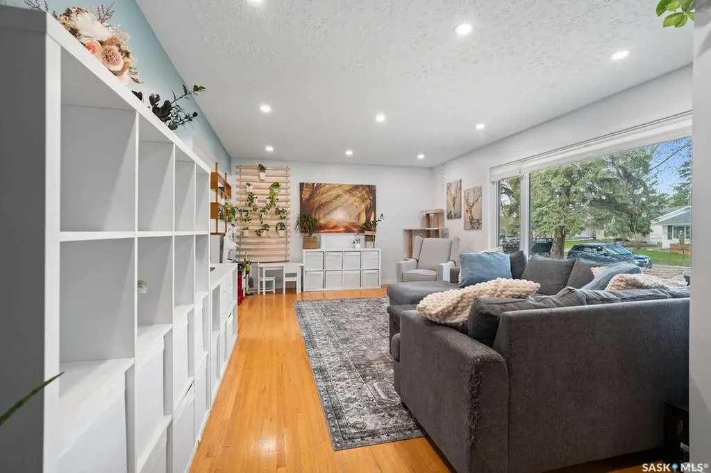 72 Cardinal Crescent Regina SK S4S 4Y5