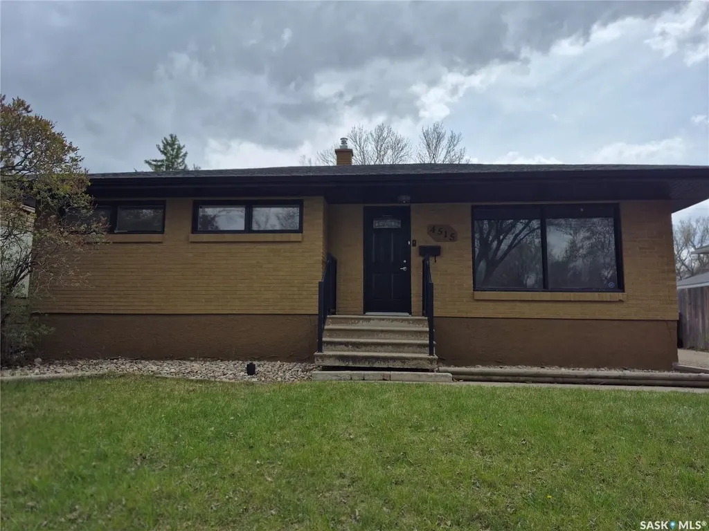 4515 Sherwood Drive Regina SK S4R 3B3
