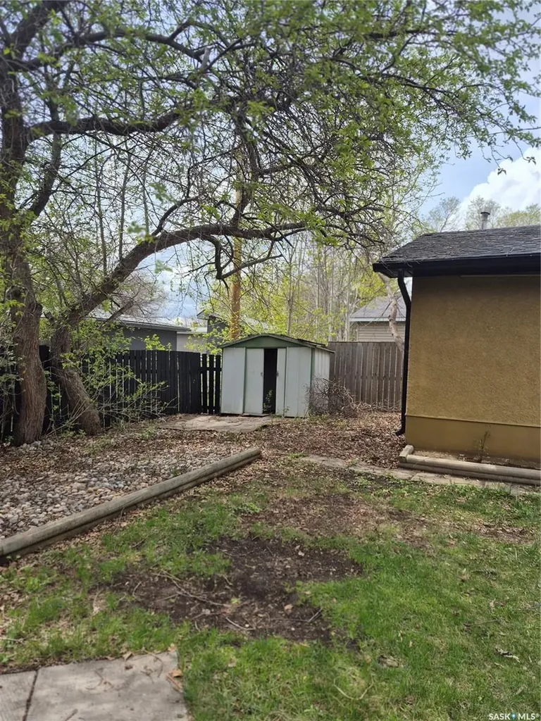 4515 Sherwood Drive Regina SK S4R 3B3