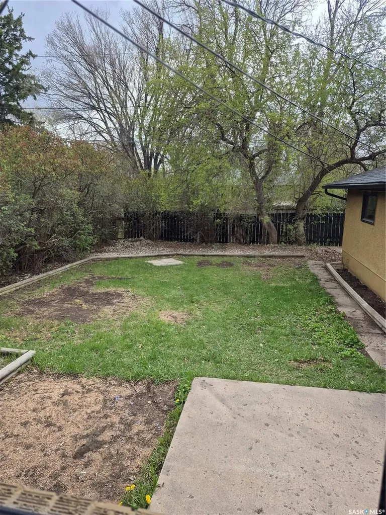 4515 Sherwood Drive Regina SK S4R 3B3