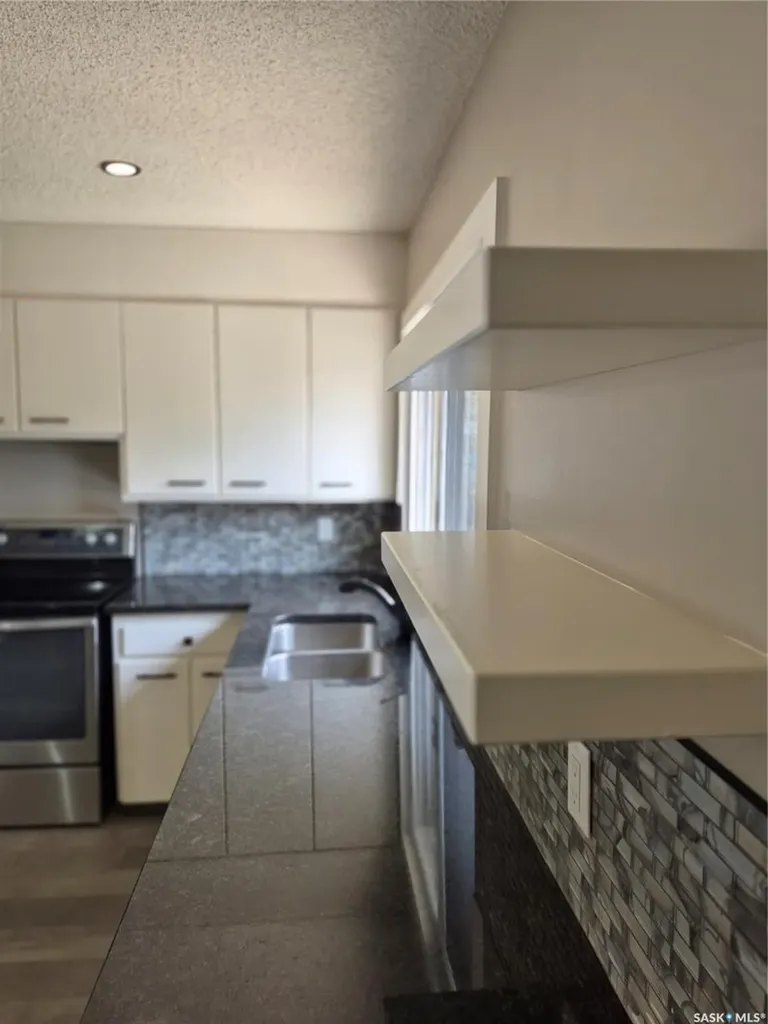 4515 Sherwood Drive Regina SK S4R 3B3