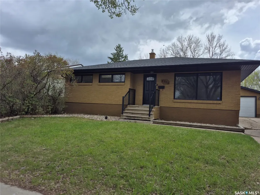 4515 Sherwood Drive Regina SK S4R 3B3